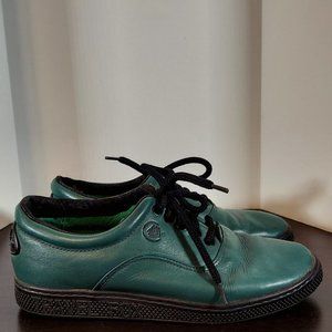 VTG Travel Fox Men's 7.5 Shoes